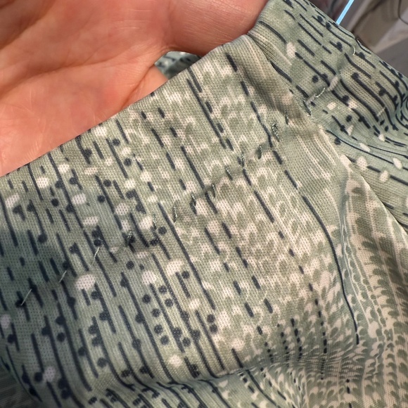 Vintage 1970s Rare Lilly Dache, Mod, Sage Green Polo, Abstract Dot Disco Shirt - Picture 9 of 9